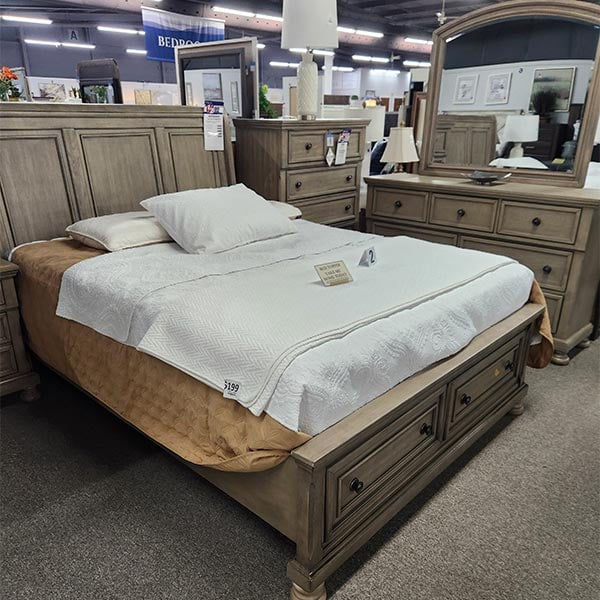 5pc Queen Bedroom Set 017