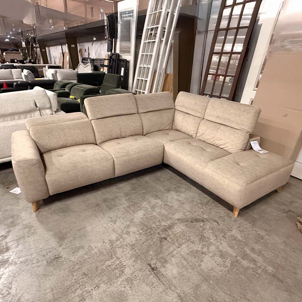 2pc Power Sectional 741